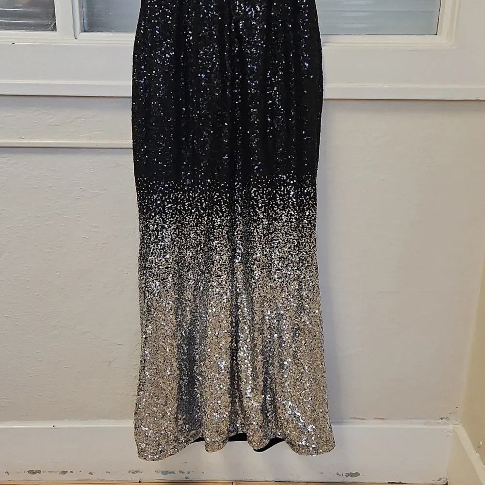 Size 10 (tag M) black/silver sleeveless sequin sheath style evening gown NWOT - Picture 9 of 11